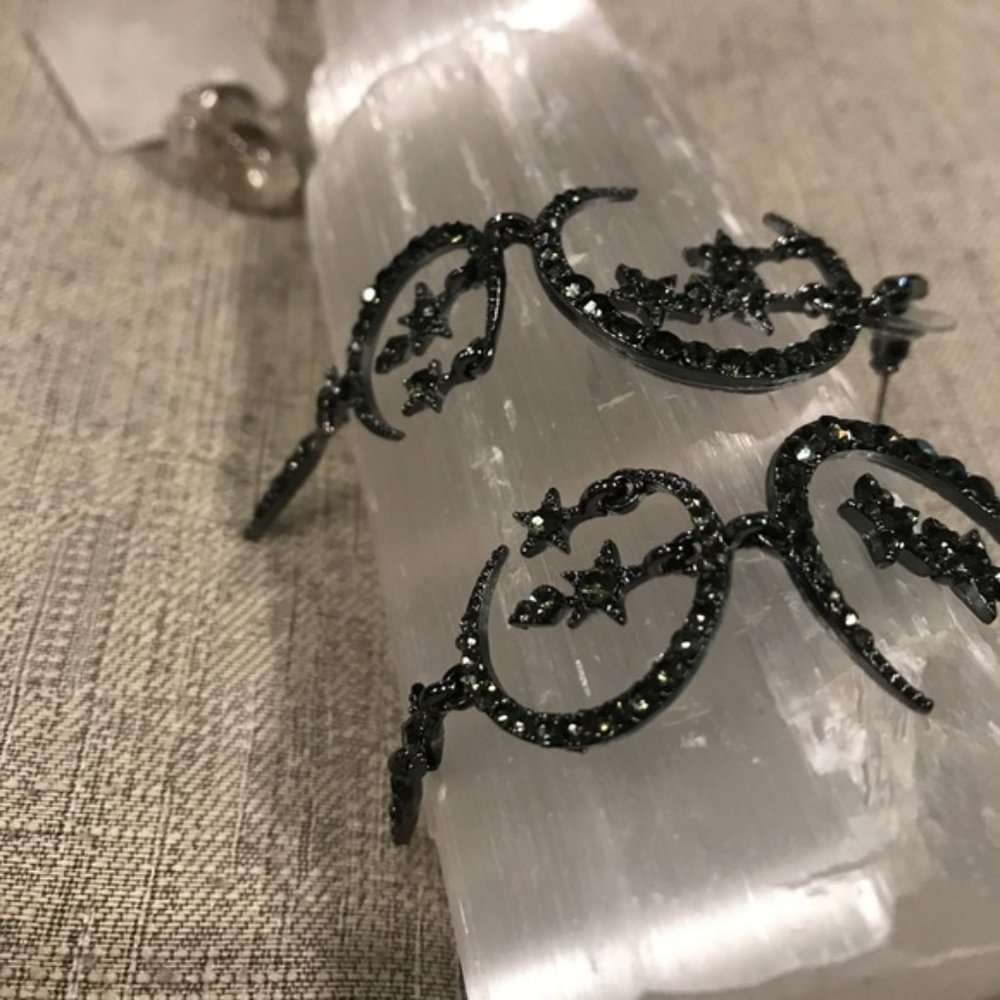 Magic Moon & Stars Chandi Earrings - Picture 5 of 6